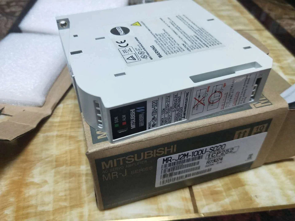 new Mitsubishi MR-J2M-10DU-S020 Servo Drive 1PC ping