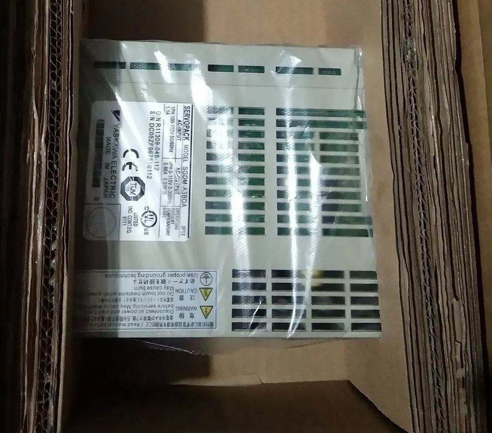 Yaskawa SGDM-A3BDA AC Servo Drive New In Box - YASKAWA