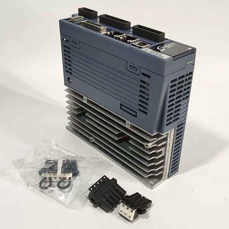 new Fuji RYT201D5VV2 Servo Drive 1PC - FUJI