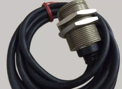 new 1PC Keyence ED-130M Proximity Switch Sensor ED130M - KEYENCE