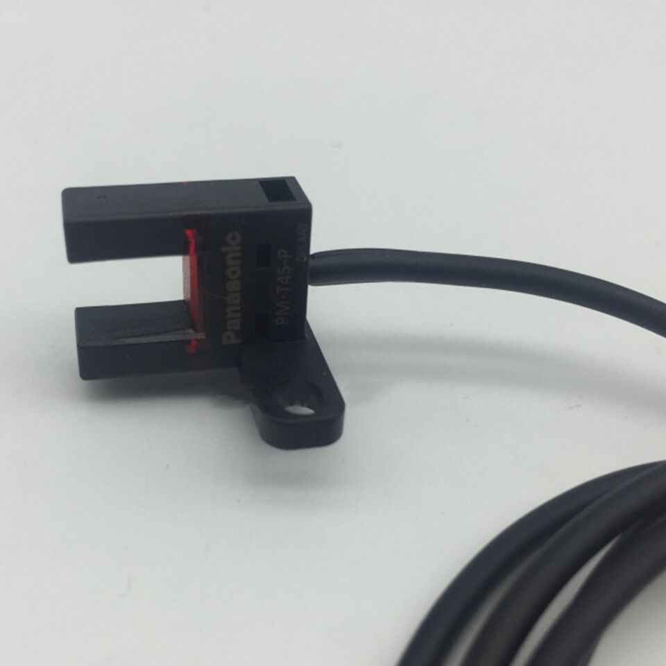 new Panasonic PM-T45-P Photoelectric Sensor 1PC  PMT45P