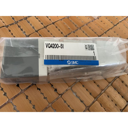 1PC SMC VQ4200-51 Solenoid Valve - SMC