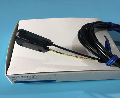 Omron E32-T16P Fiber Optic Sensor - OMRON