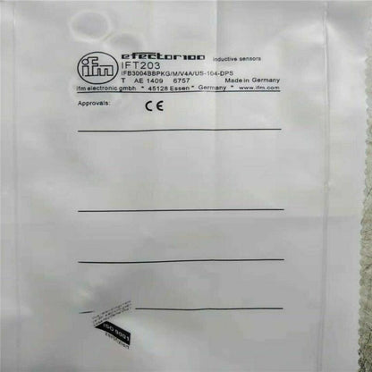 IFM IFT203 Electronic Flow Sensor Switch - IFM