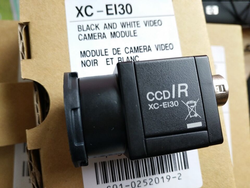 new 1PC  Sony XC-EI30 Industrial Camera ping XCEI30