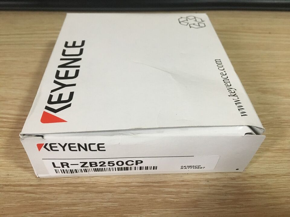 New Keyence Laser Sensor LR-ZB250CP - KEYENCE