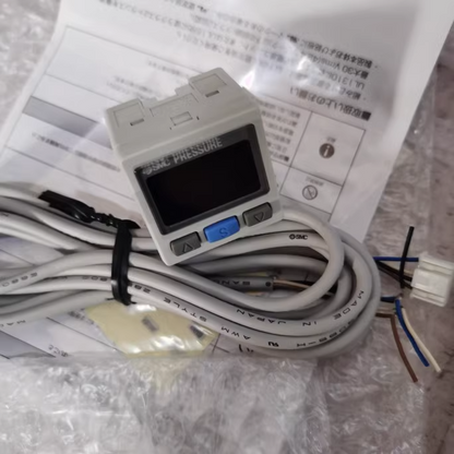 SMC ISE30A-01-A-L Pneumatic Pressure Switch ISE30A01AL - SMC