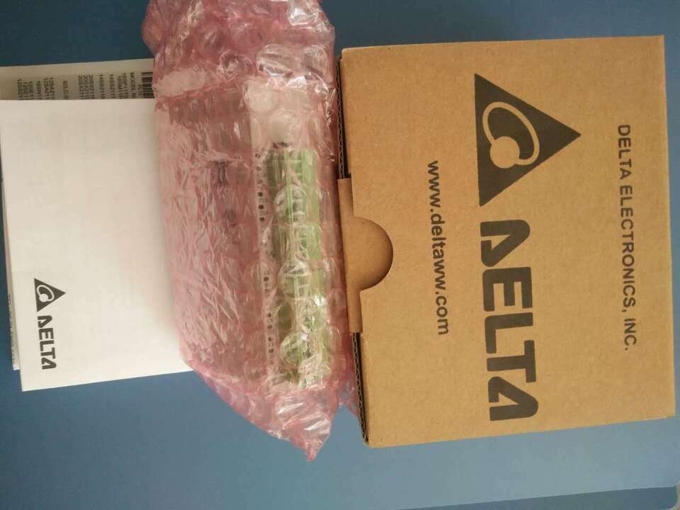 new 1PC Delta DVP04DA-S2 PLC Module In Box ping DVP04DAS2 - DELTA