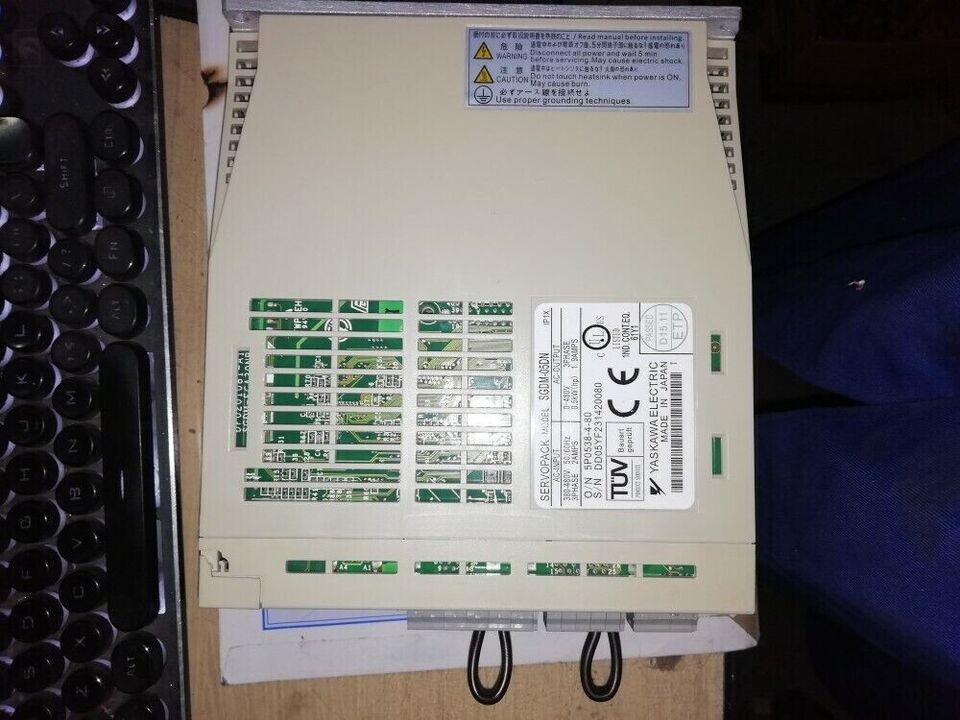 1PC Yaskawa SGDM-05DN Servo Driver in Box - YASKAWA