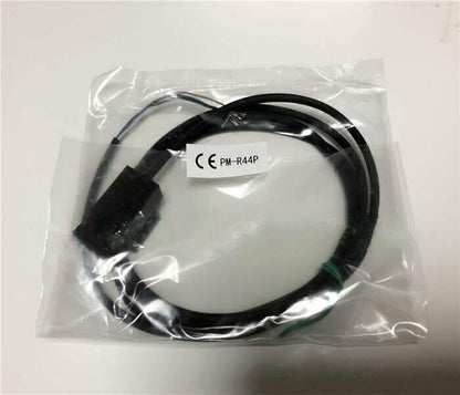 new Panasonic SUNX PM-R44P Photoelectric Sensor 1PC PMR44P - PANASONIC