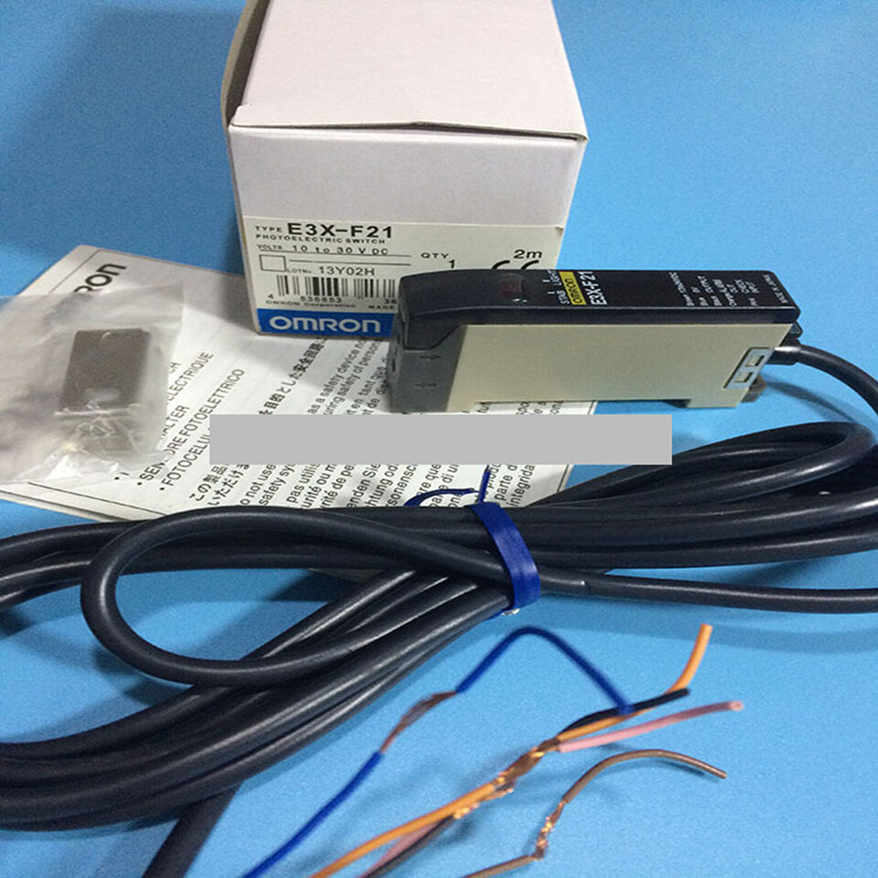 new Omron E3X-F21 Photoelectric Switch One E3XF21 - OMRON