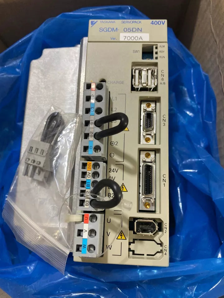 Yaskawa SGDM05DN Servo Driver 1 Piece - YASKAWA