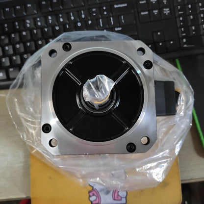 New Panasonic MDME102GCG AC Servo Motor in Box - PANASONIC