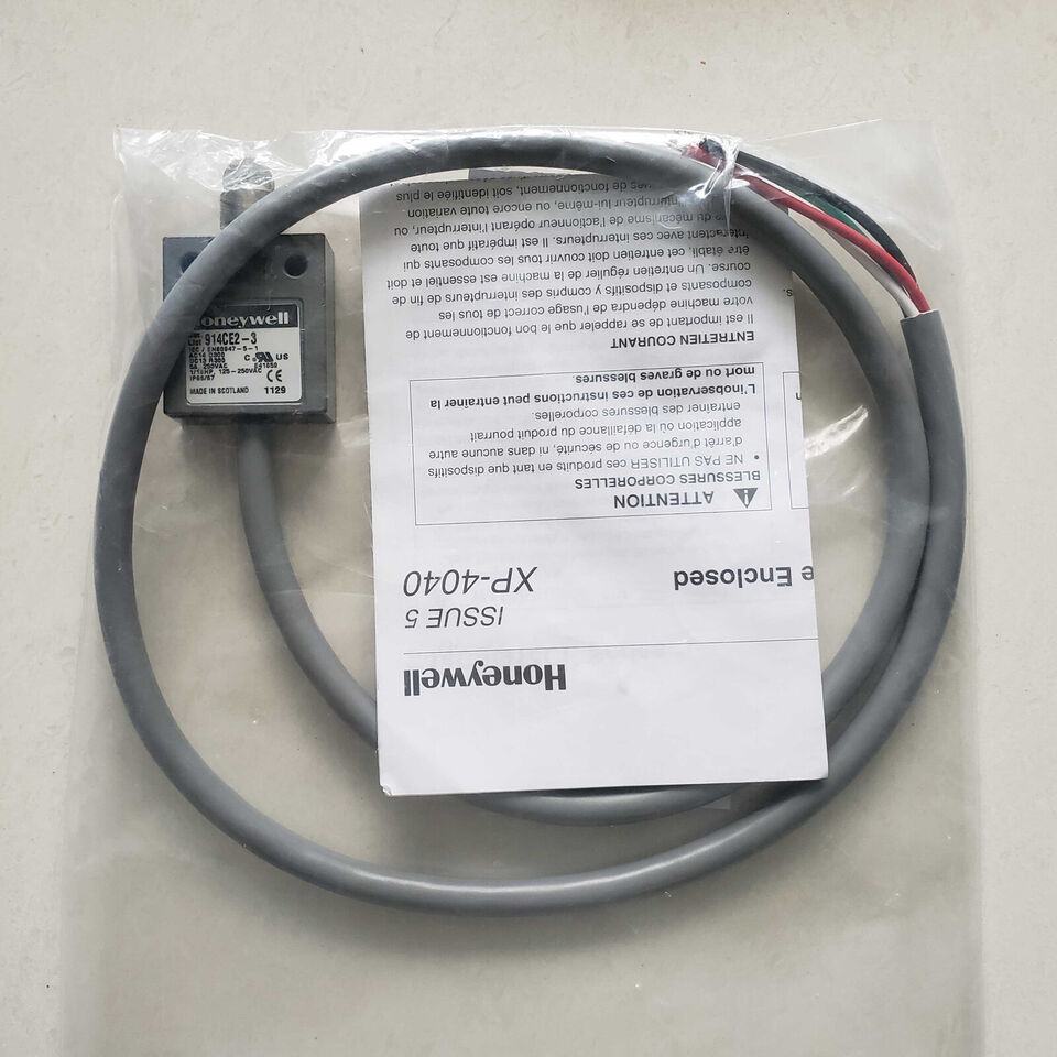 new   Honeywell 914CE2-3 Travel Switch 914CE23