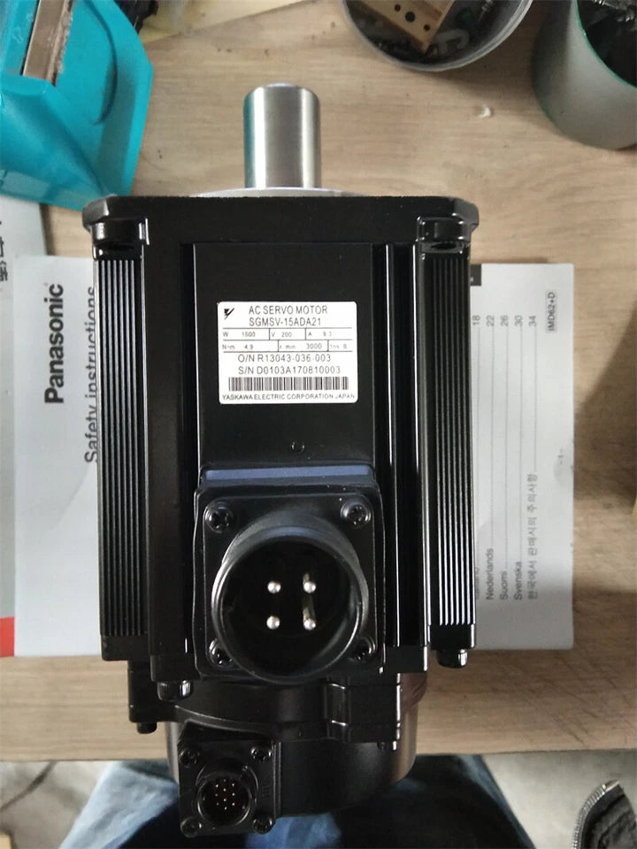 new 1PC Yaskawa SGMSV-15ADA21 Servo Motor SGMSV15ADA21 In Box ping