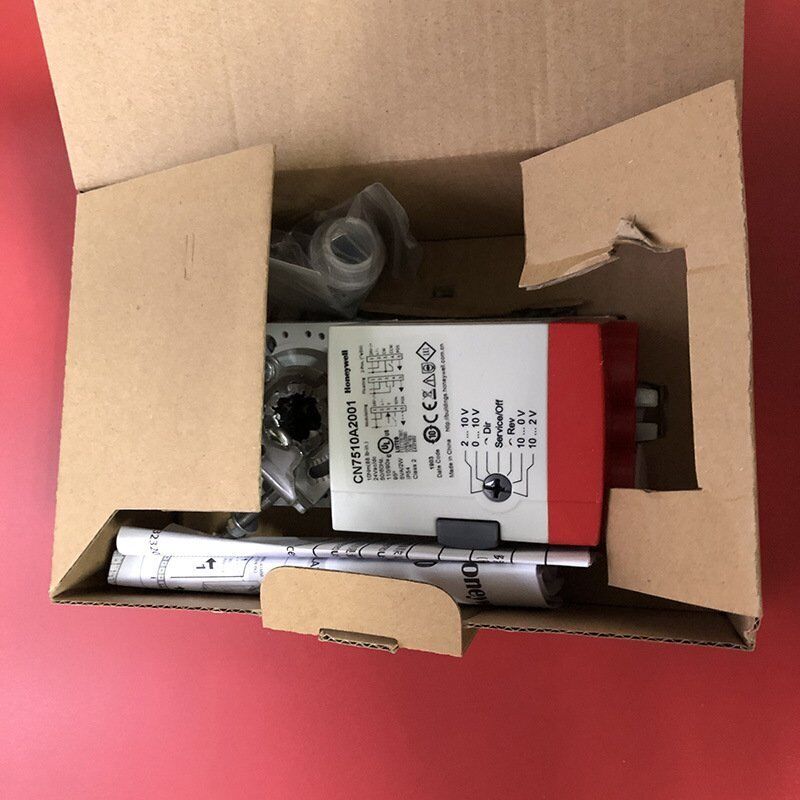 new 1PC  Honeywell CN7510A2001 modulating valve in box