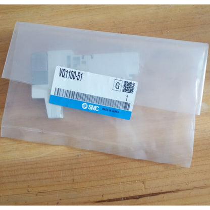 new 1PC SMC VQ1100-51 Solenoid Valve VQ110051 - SMC