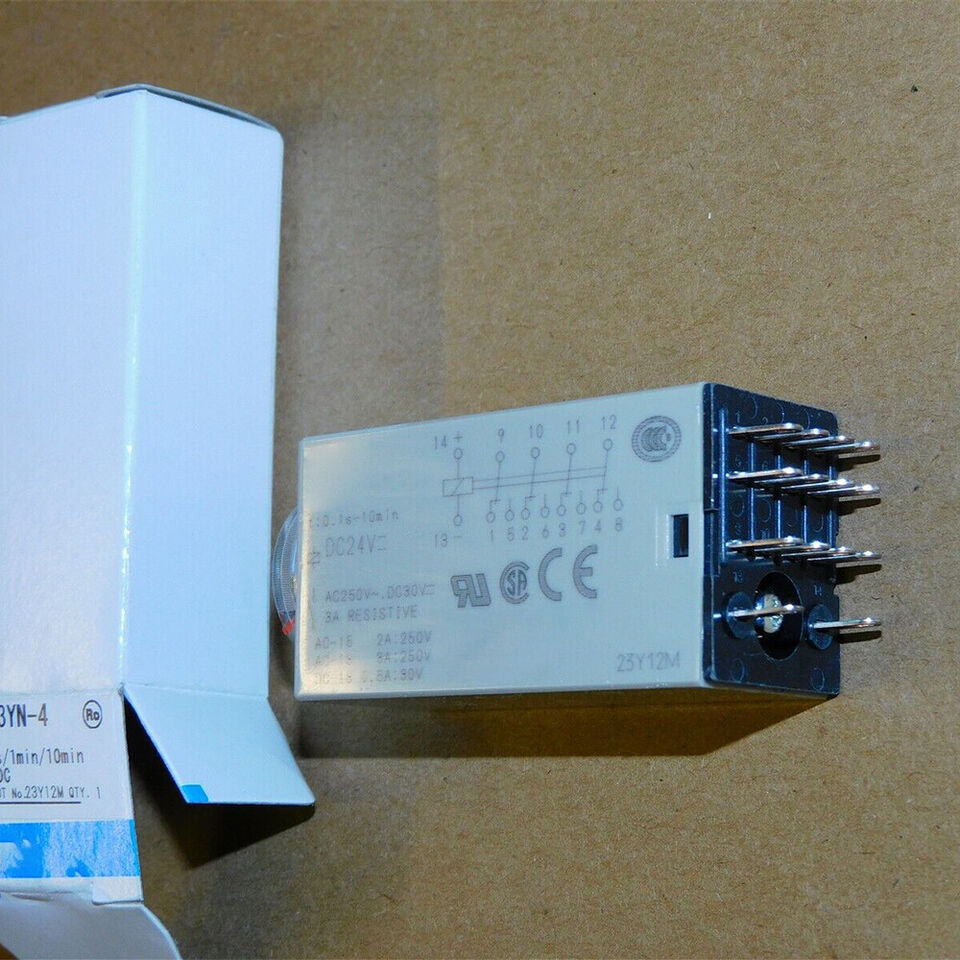 new Omron H3YN-4 24VDC Relay One H3YN4 - OMRON