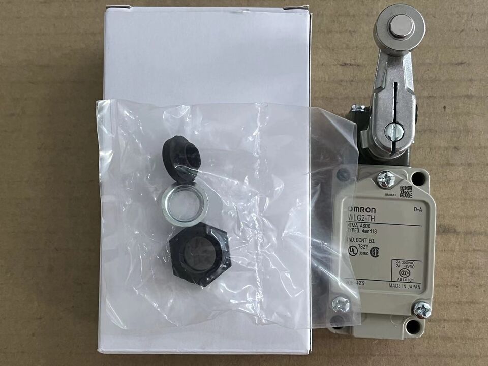 new 1PC   WLG2-TH WLG2TH In Box Limit Switch