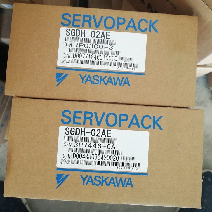 new 1PC  Yaskawa SGDH-02AE SGDH02AE Servo Drive In Box ping