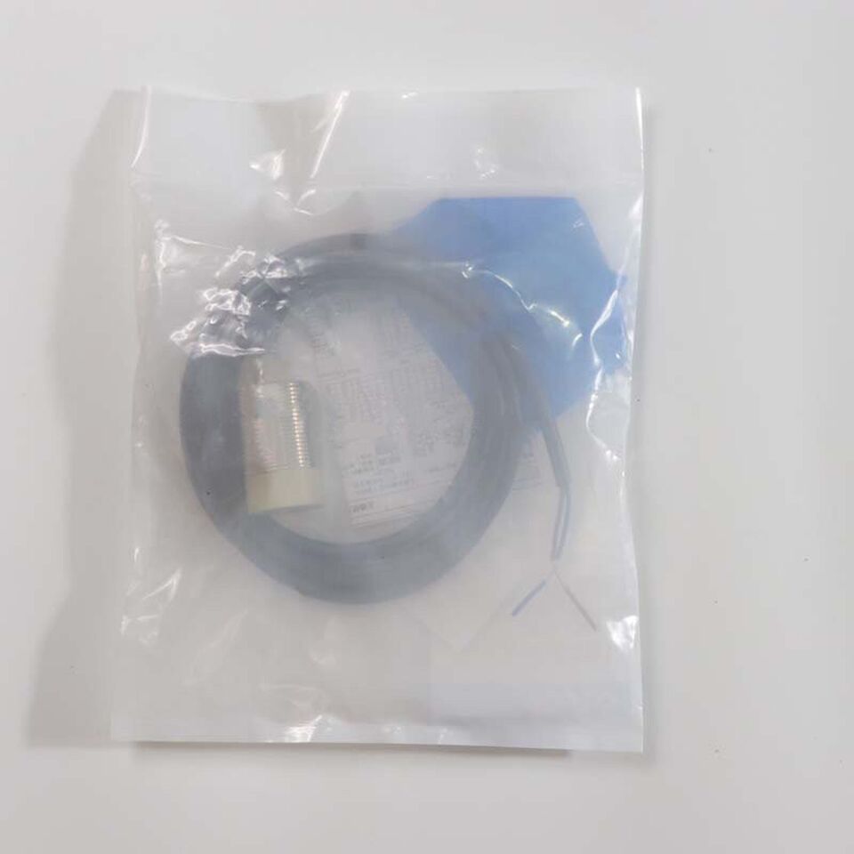 new 1PC Omron E2E-X20MD1 Proximity Sensor Switch ping - OMRON