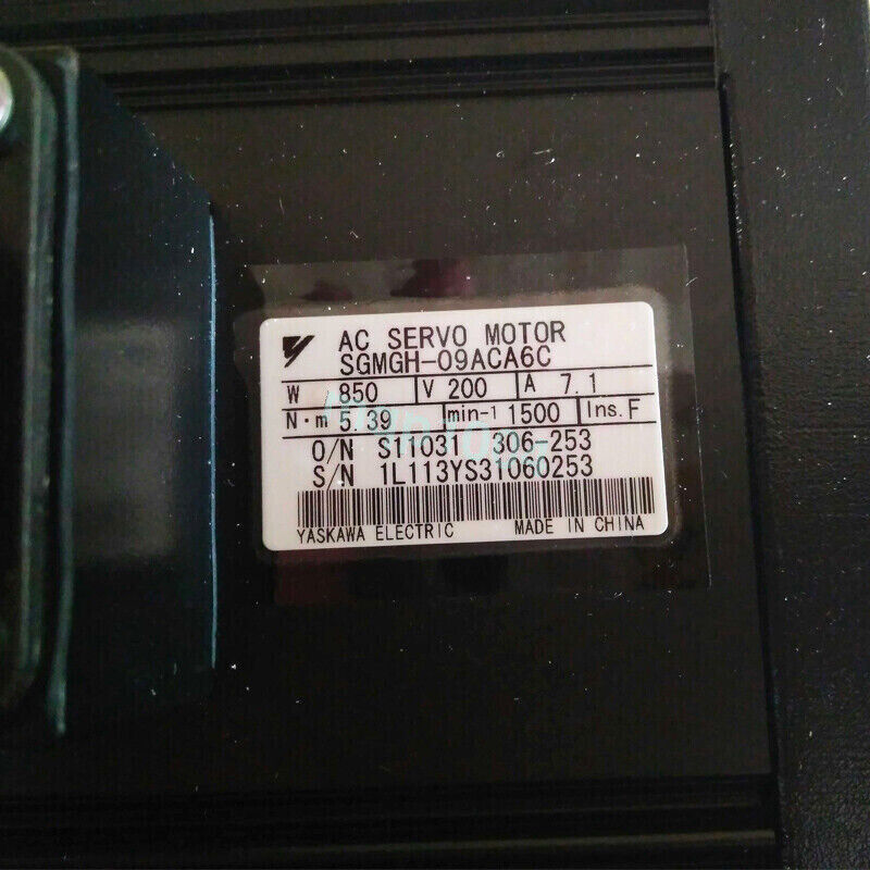 Yaskawa SGMGH-09ACA6C SERVO MOTOR - YASKAWA