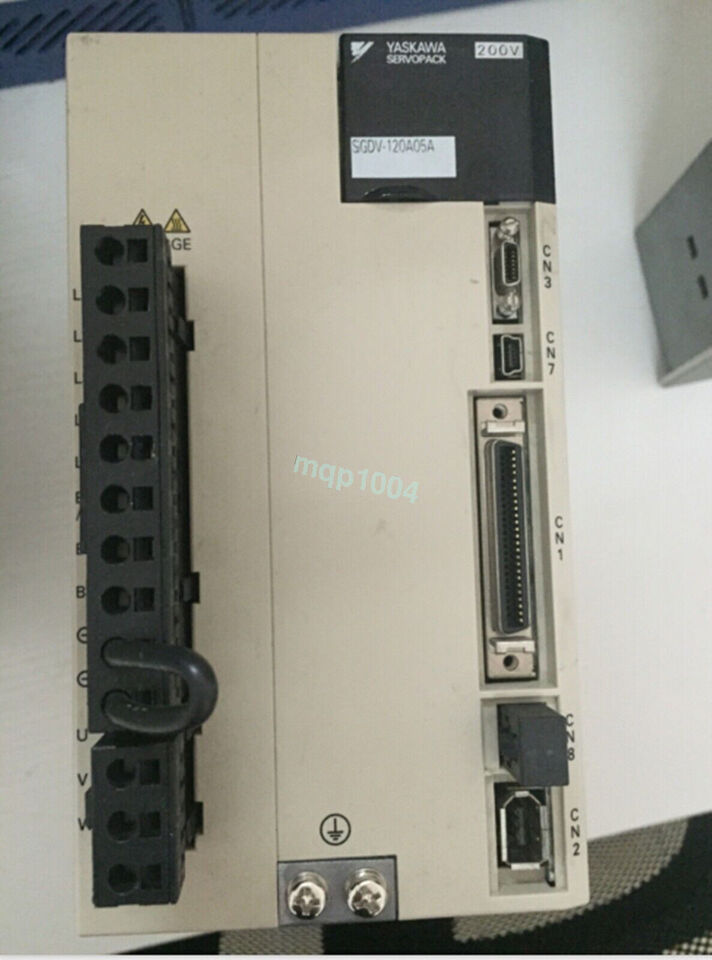 Yaskawa Servo Drive SGDV120A05A: New In Box - YASKAWA