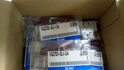 1PC SMC VQZ1121-5L1-C4 Solenoid Valve - SMC