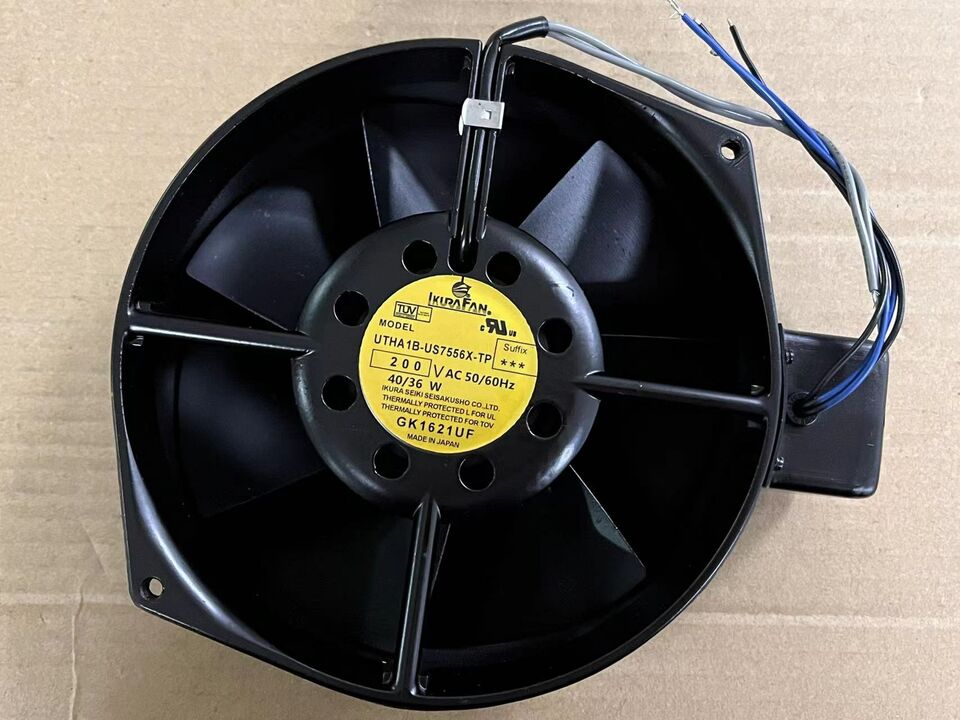 new 1pcs fan with sensor  UTHA1B-US7556X-TP AC200V 40 36W 15055