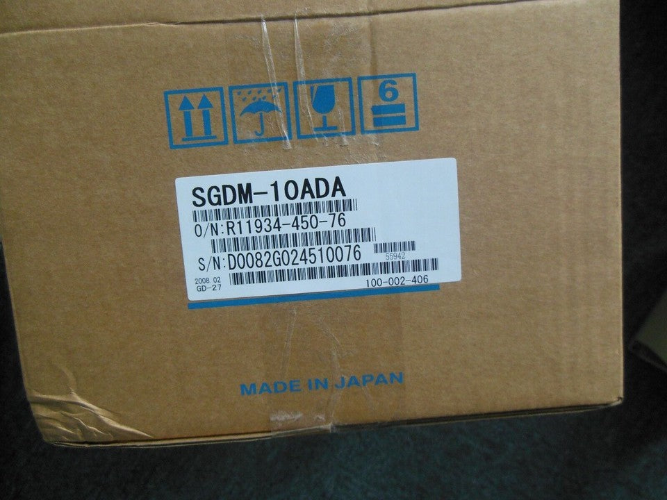 new 1PC  Yaskawa SGDM-10ADA Servo Driver In Box ping