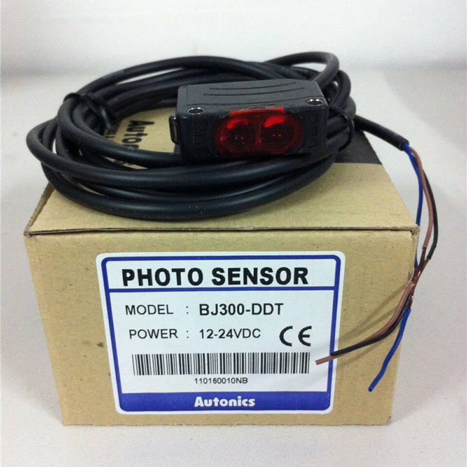 new 1PC  Autonics BJ300-DDT Photoelectric Switch BJ300DDT