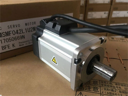 Panasonic MSMF042L1U2M Servo Motor - PANASONIC