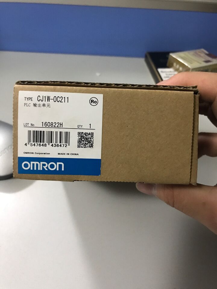 new Omron CJ1W-OC211 PLC Output Unit One CJ1WOC211 - OMRON