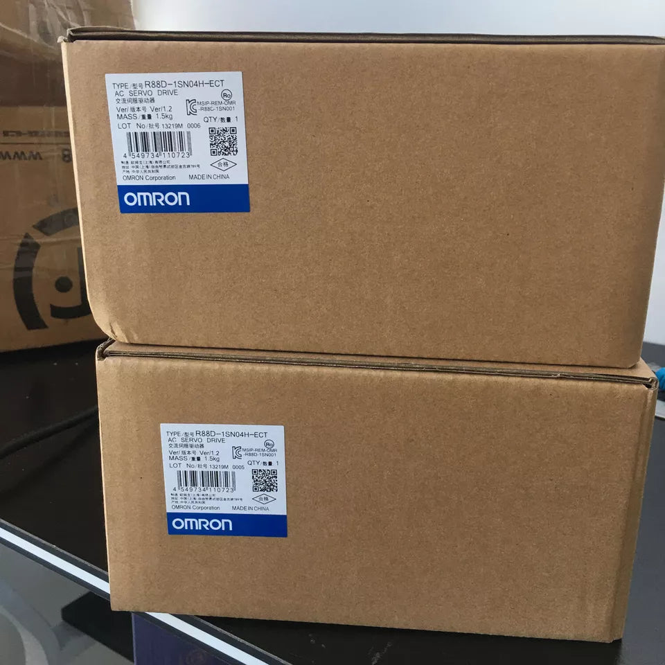 Omron R88D-1SN04H-ECT Servo Driver - OMRON
