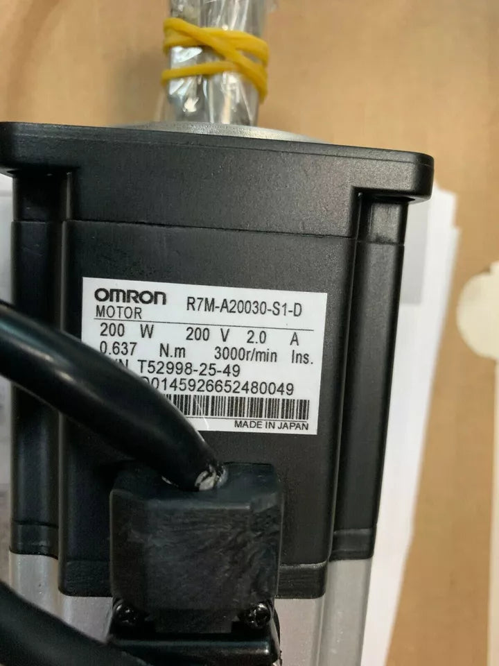 new Omron R7M-A20030-S1-D Servo Motor One ping R7MA20030S1D - OMRON