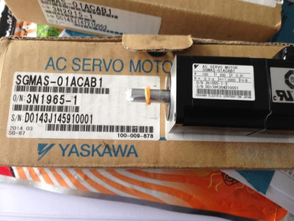 new 1PC YASKAWA SGMAS-01ACAB1 Servo Motor In Box ping