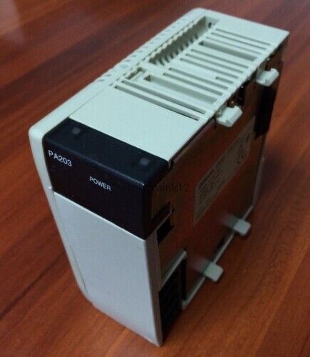 Omron CQM1PA203 PLC - OMRON