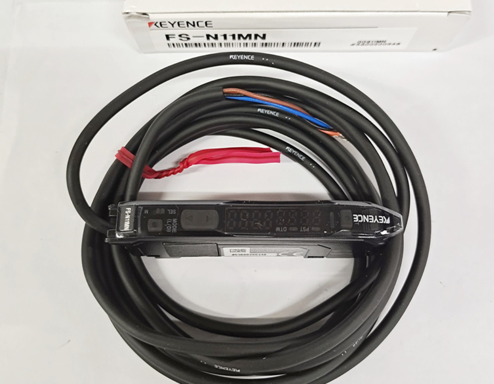 new 1PC Keyence FS-N11MN Fiber Optic Amplifier  FSN11MN