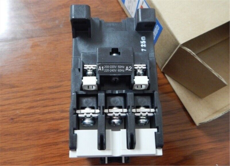 new Fuji SC-E1P 220V Contactor 1PC SCE1P - FUJI