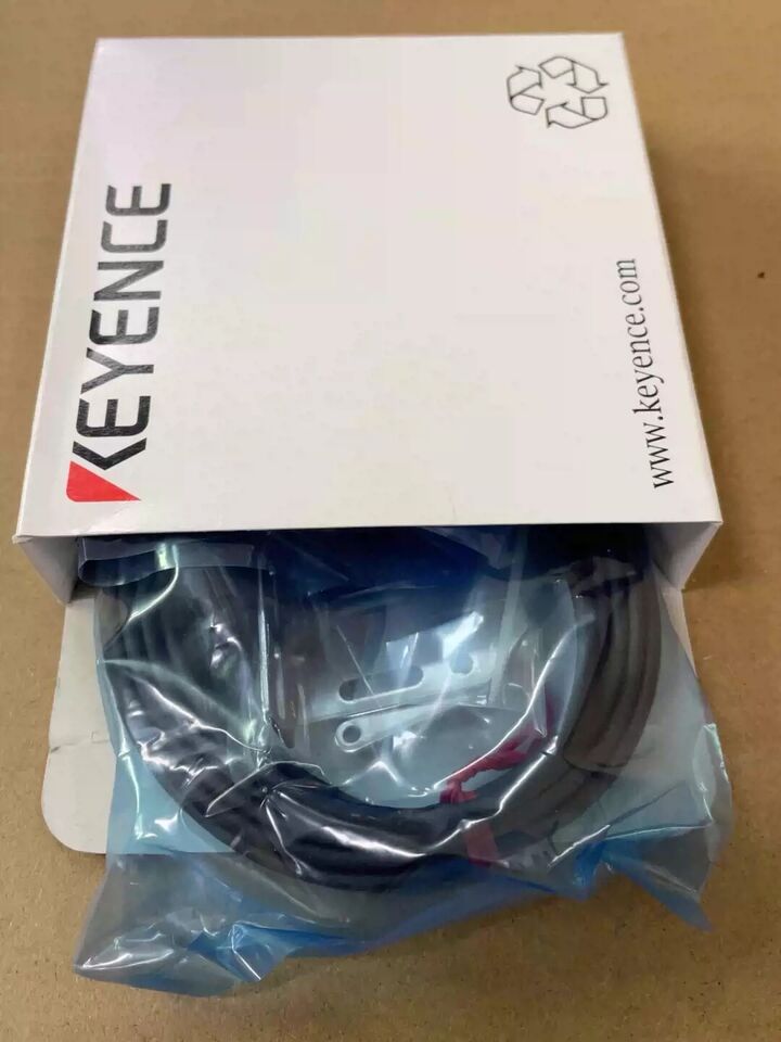 new 1PC Keyence LV-NH37 Laser Sensor ping LVNH37 - KEYENCE