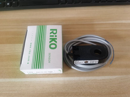 new 1PC RIKO SIA15-CE PNP Sensor In Box Ship - RIKO