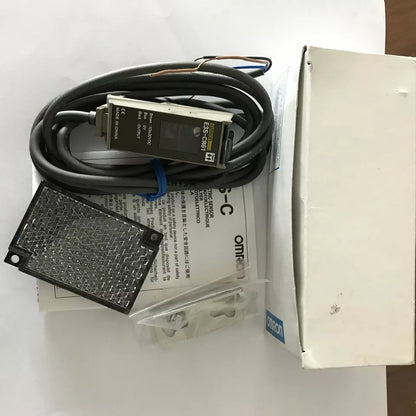 new Omron E3S-CR61 Photoelectric Switch One E3SCR61 - OMRON
