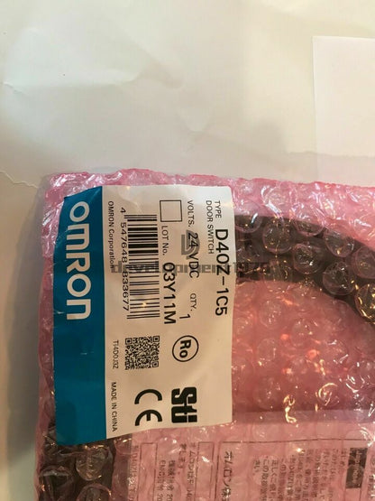 New Omron D40Z-1C5 Door Switch - OMRON