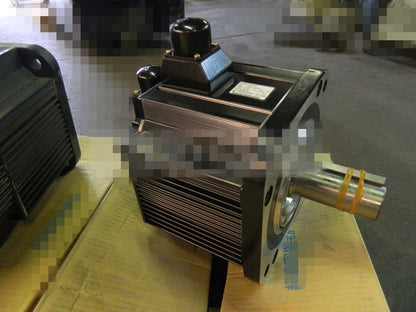 new 1PC Yaskawa SGMG-30A2AB Servo Motor In Box ping - YASKAWA