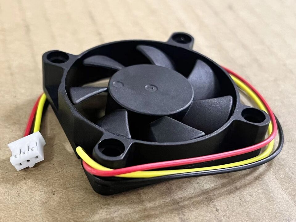 new 1PC Cooling Fan DC 12V 0.14A 45*45*10mm 3 pin YW04510012LM - YUSUN