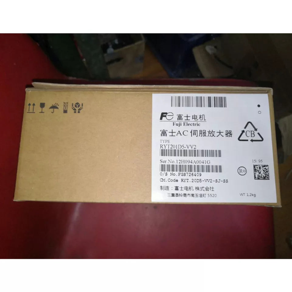 new Fuji RYT201D5VV2 Servo Drive 1PC - FUJI