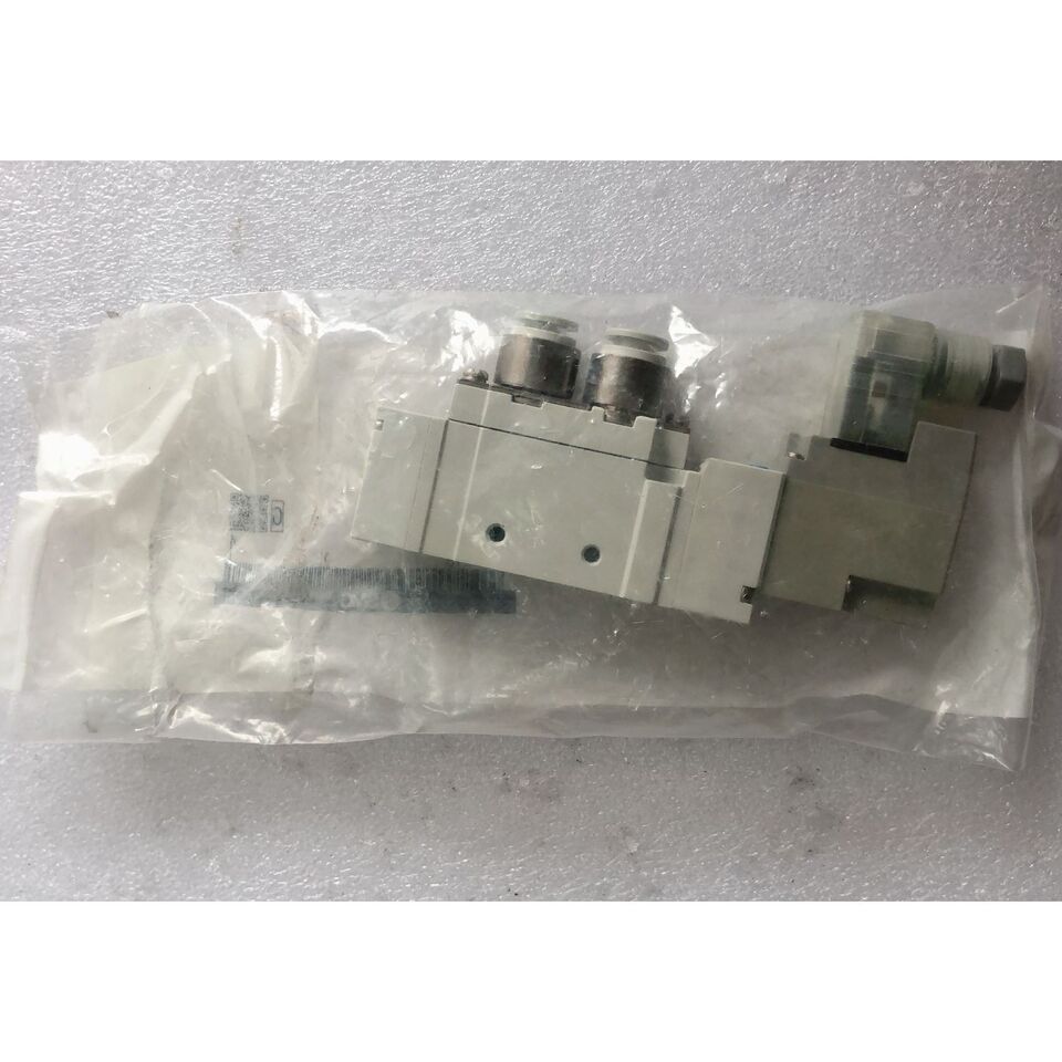 1 Piece SMC SY7120-5DZD-C8 Solenoid Valve, Industrial grade valve, reliable performance, professional design - SMC