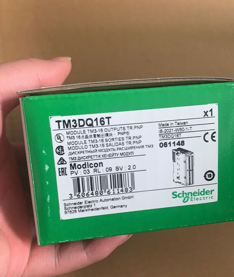 1PC Schneider TM3DQ16T Module In Box - SCHNEIDER
