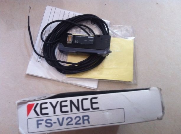new 1PC Keyence FS-V22R Optical Fiber Amplifier FSV22R - KEYENCE
