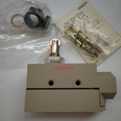 new Omron ZE-Q22-2S Limit Switch ZEQ222S One - OMRON